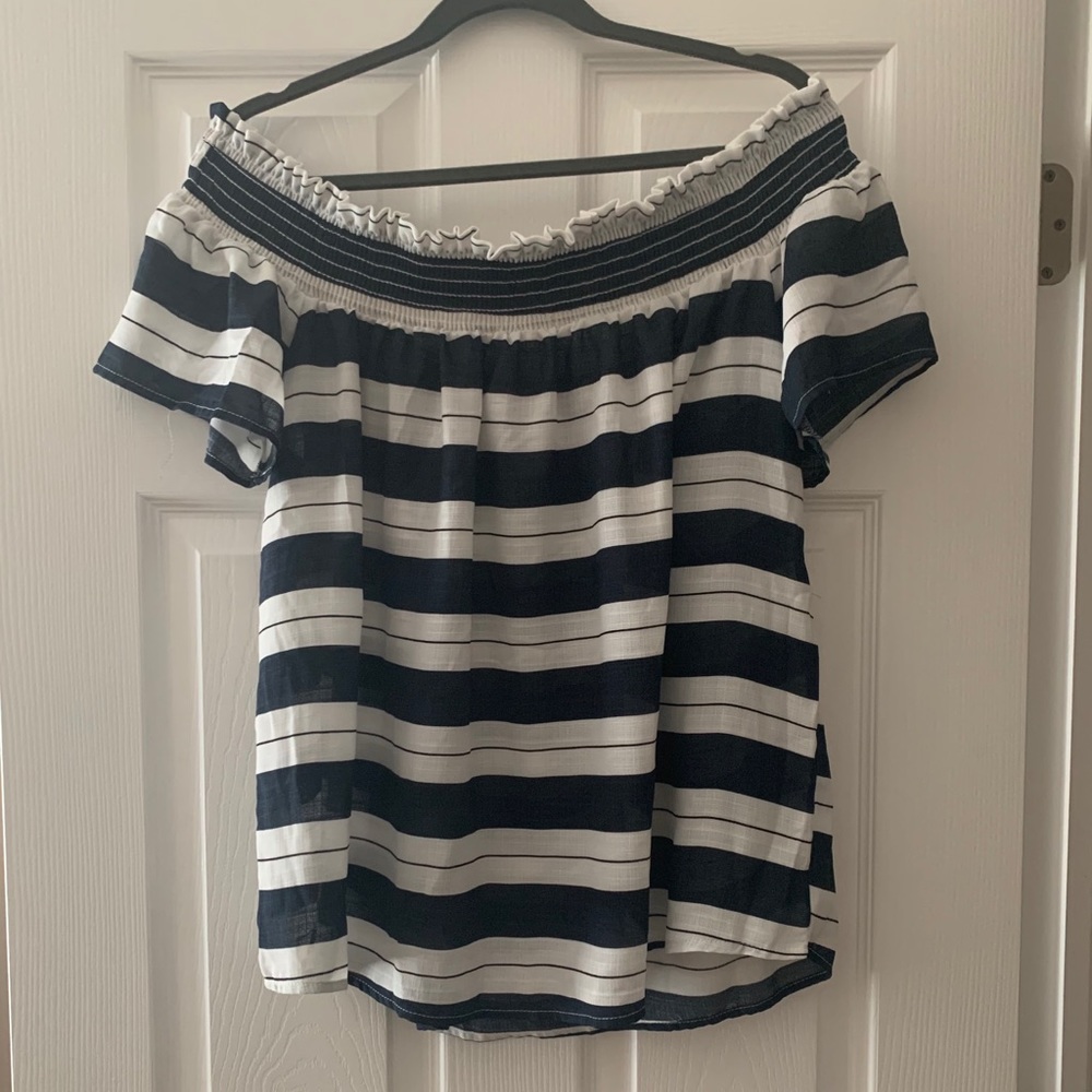 NWT Hailey & Co. off the shoulder top.